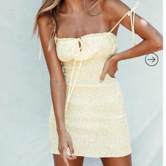 Princess Polly Dresses & Skirts - Princess Polly Yellow Mini Dress